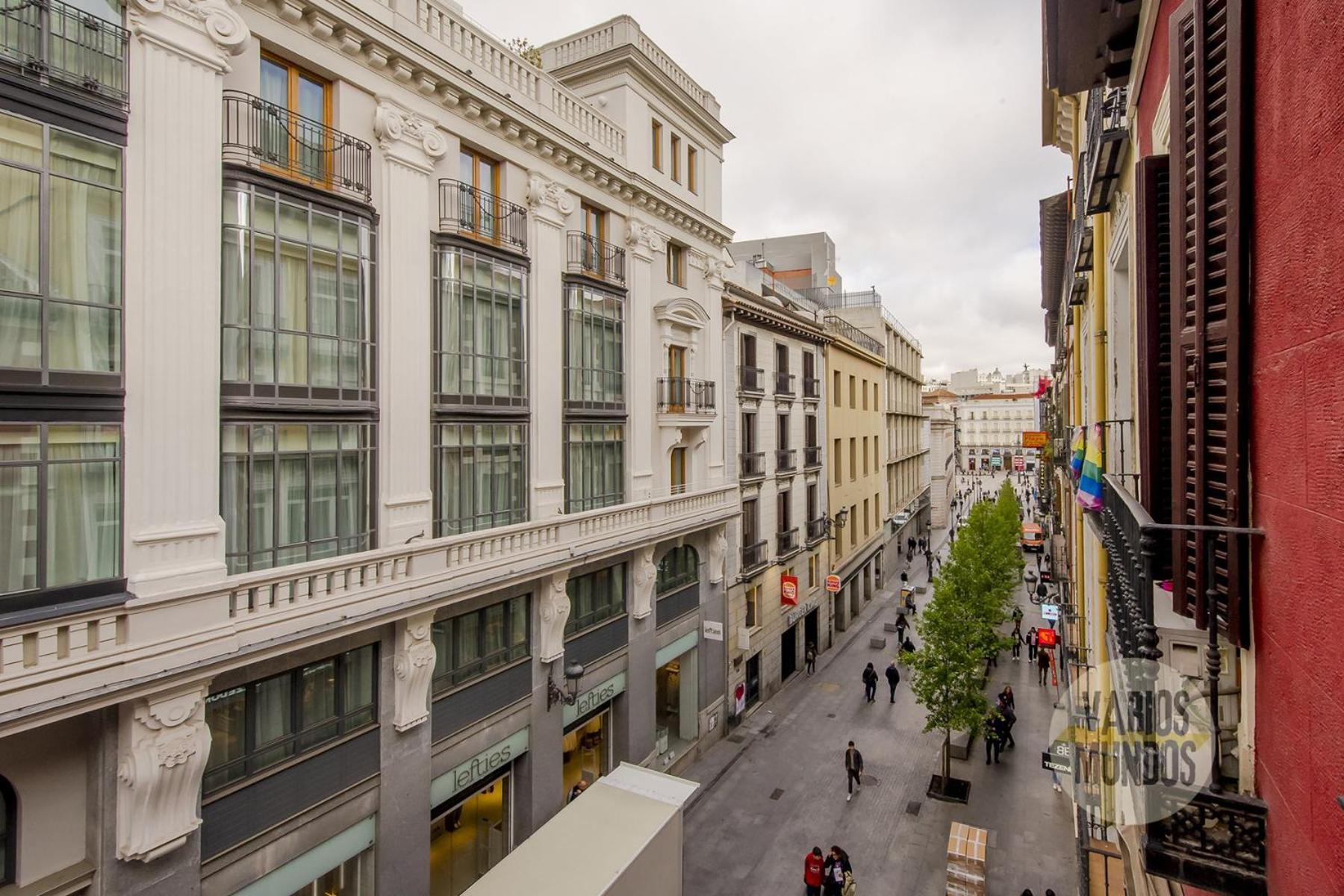 Comodo Y Centrico Loft En Calle Carretas - Madrid Centro — Photos 1